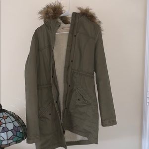 Women’s heavyweight jacket. Insulated